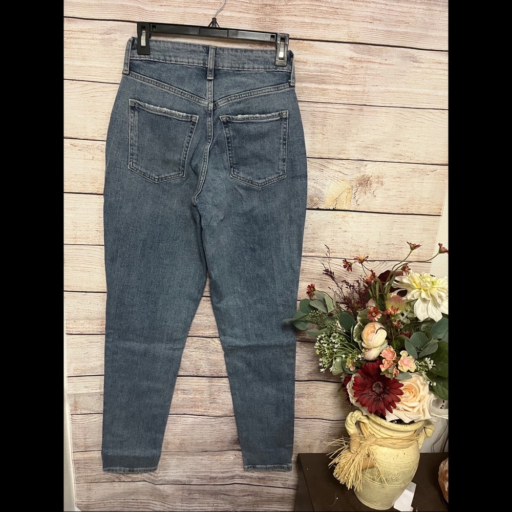 NWT Old Navy Tall High-Rise Curvy OG Straight Denim Jeans Size 4 - Picture 9 of 9